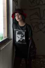 Lade das Bild in den Galerie-Viewer, ANTISOCIAL VAMPIRE CLUB  T-Shirt