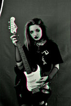 Загрузить изображение в средство просмотра галереи, Goth tshirt with victorian vintage girl