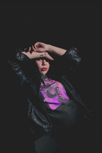 Загрузить изображение в средство просмотра галереи, Yakuza Girl Unisex T-Shirt